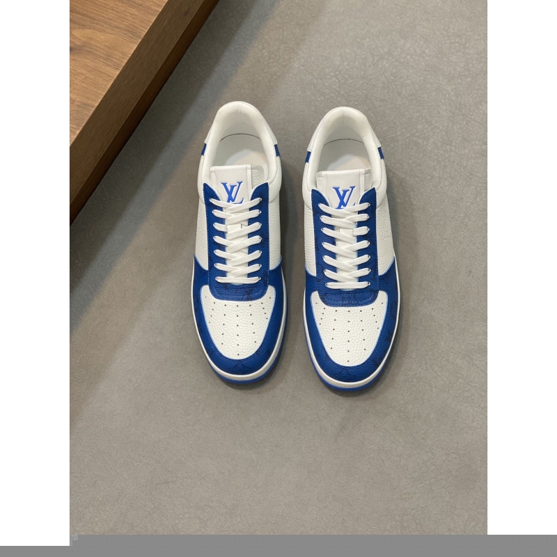 l**is V*t*n sneakers